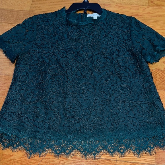 Forest green lace short sleeve top - Picture 1 of 3